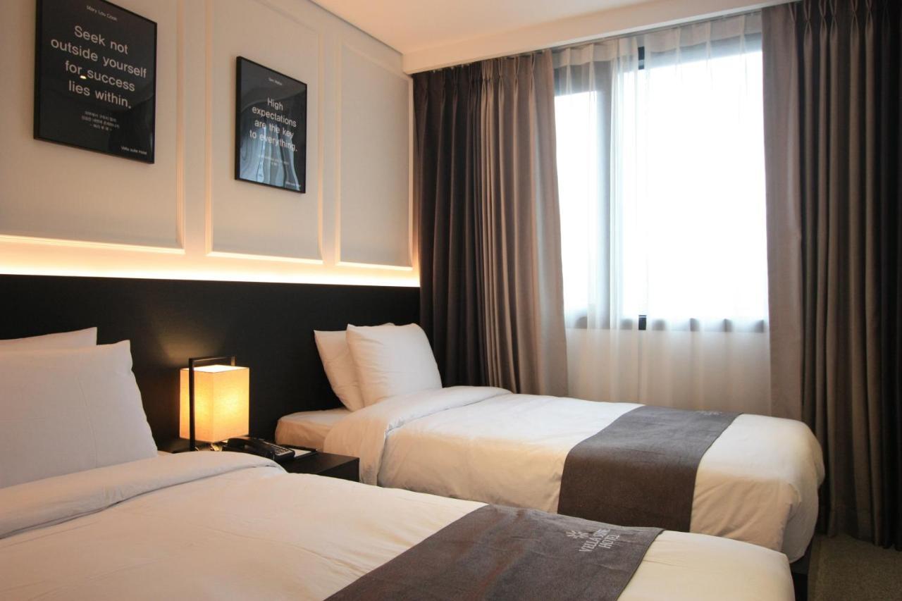 Vella Suite Hotel Suwon Exteriör bild
